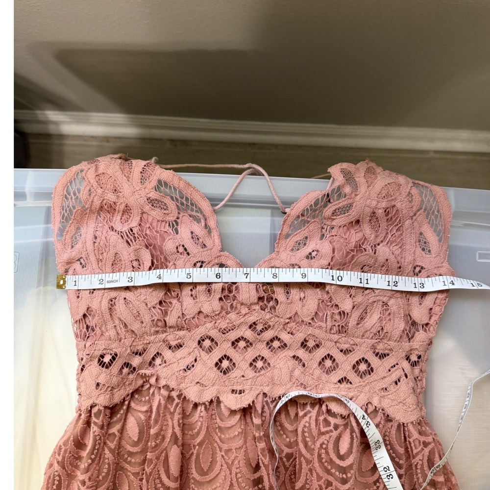 Free People FP One Adella Mini Dress Size Medium Rose Pink Excellent Lace Boho - Picture 7 of 8